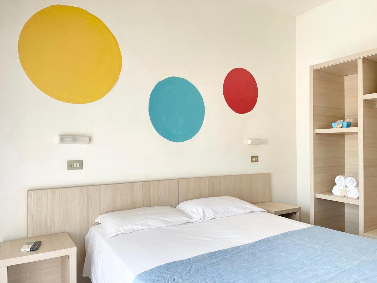 Hotel Orlov ريميني المظهر الخارجي الصورة