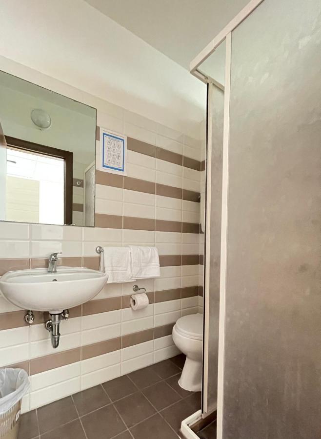 Hotel Orlov ريميني المظهر الخارجي الصورة