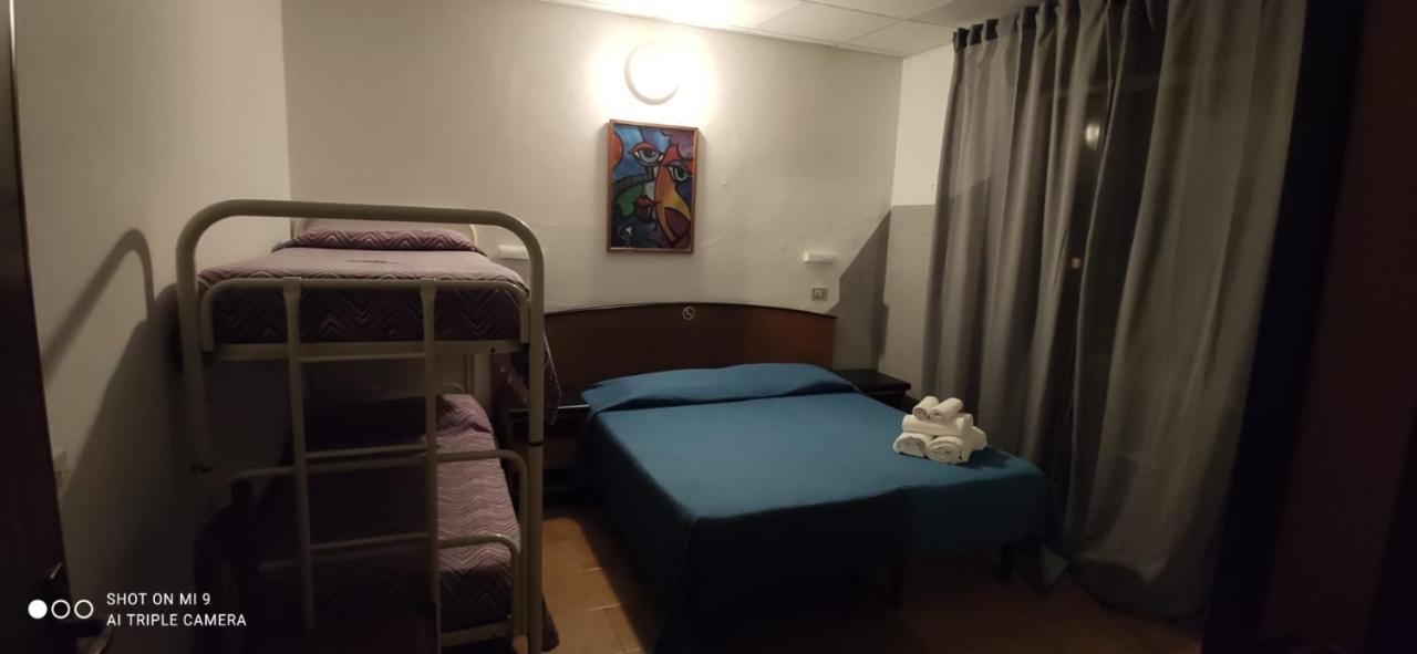 Hotel Orlov ريميني المظهر الخارجي الصورة