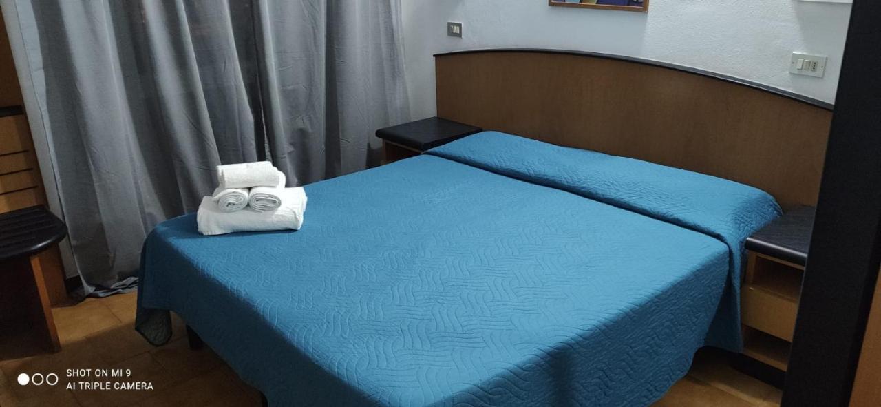 Hotel Orlov ريميني المظهر الخارجي الصورة