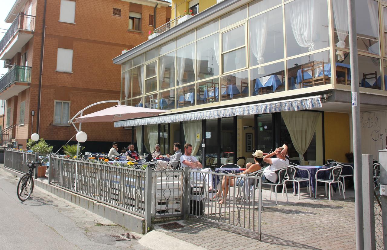 Hotel Orlov ريميني المظهر الخارجي الصورة